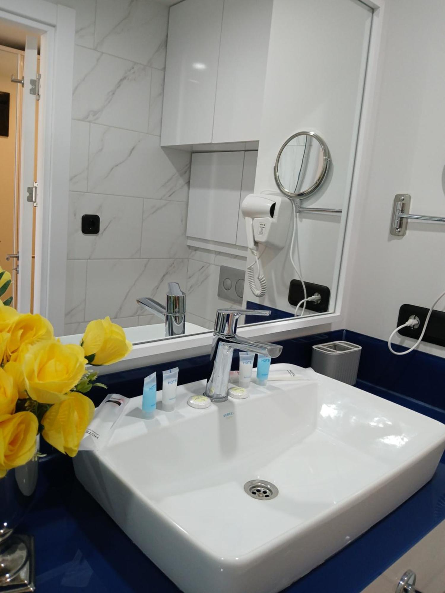 Natalia -Apartments In - Orbi City 巴统 客房 照片